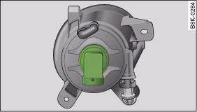 Audi A4: Changing bulb for front fog lights. Front fog light: Bulb holder is highlighted