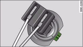 Audi A4: Changing bulbs for headlights. Bulb with connector: The lug on the base of the bulb is highlighted